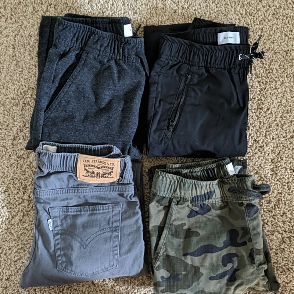 Boys Old Navy and Levi's joggers